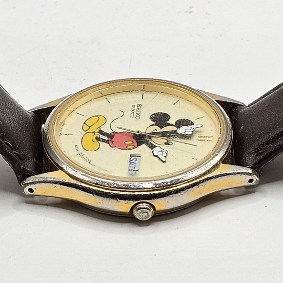 1990's Men's Seiko Mickey Mouse Gold Wristwatch SV23-7079 Day/Date Untested - Picture 4 of 8